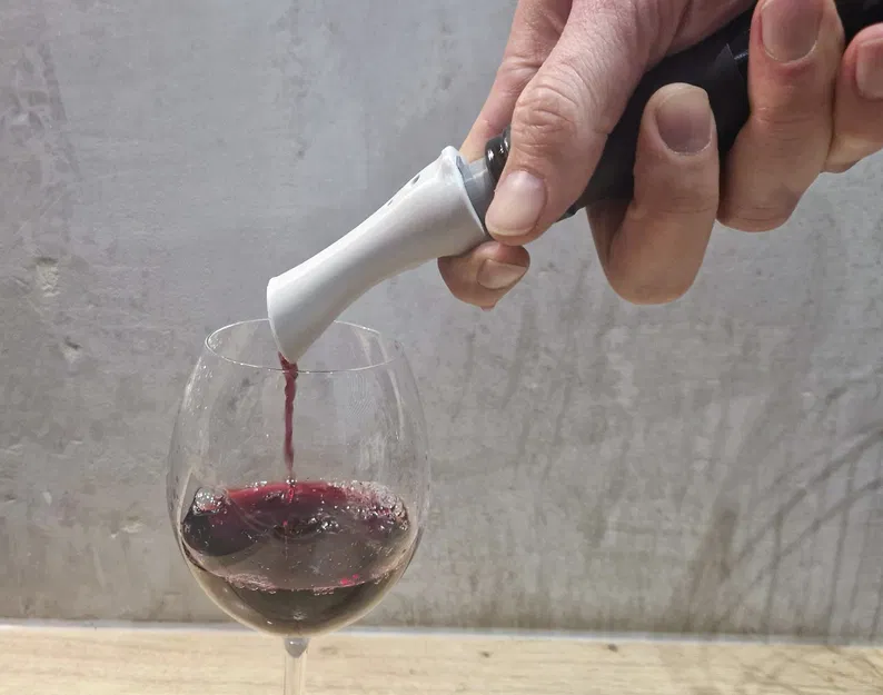 Dụng cụ sục khí rượu vang Venturi + Nút chặn (Stopper) - Image 2