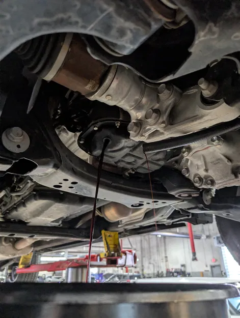 Adapter lọc dầu Tundra 2023-2026 cho thay dầu sạch sẽ, không bầy nhầy - Image 4