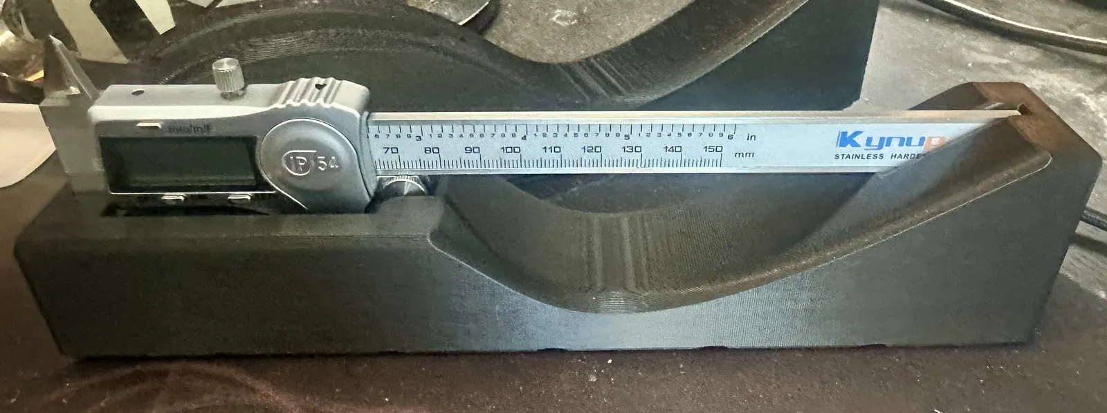 Gridfinity Kynup CR2032 Caliper Holder - Image 1