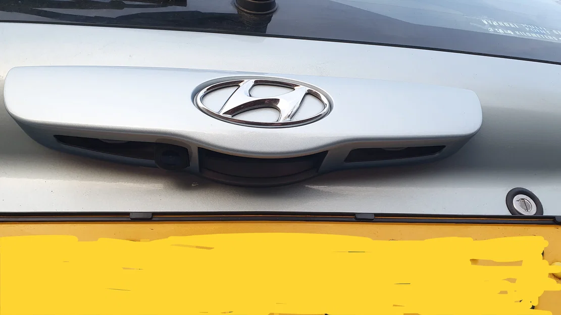 Giá đỡ camera lùi cho Hyundai Getz - Image 2