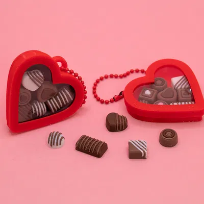 Valentines Chocolate Shaker Fidget Charm – Charm lắc hộp chocolate trái tim