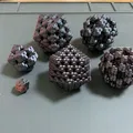 Cụm rhombic icosahedra và rhombic hexecontahedra - Thumbnail 1