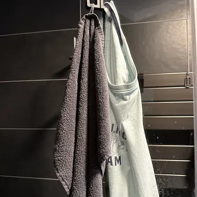 Móc treo cửa phòng tắm (Shower hook)