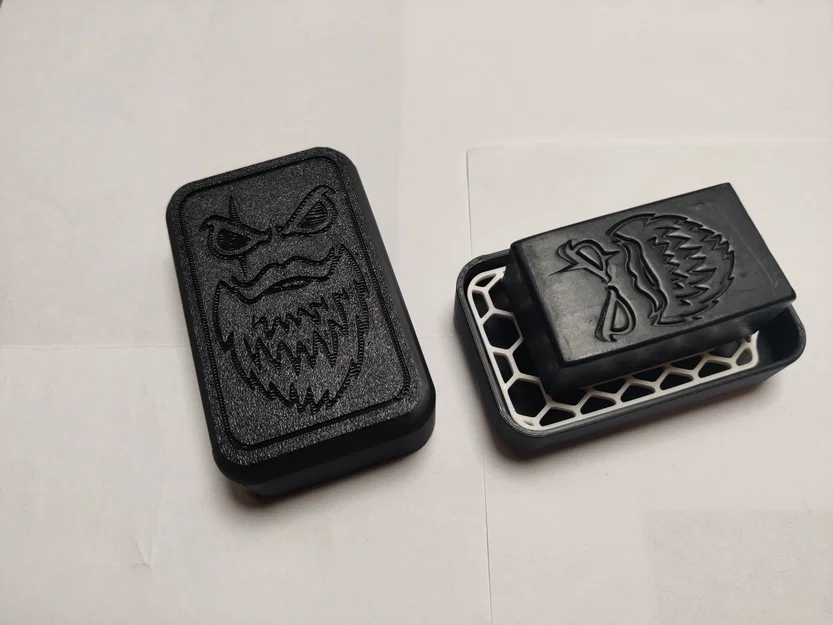 Hộp đựng xà phòng du lịch Angry Beards (travel soap case) - Image 2