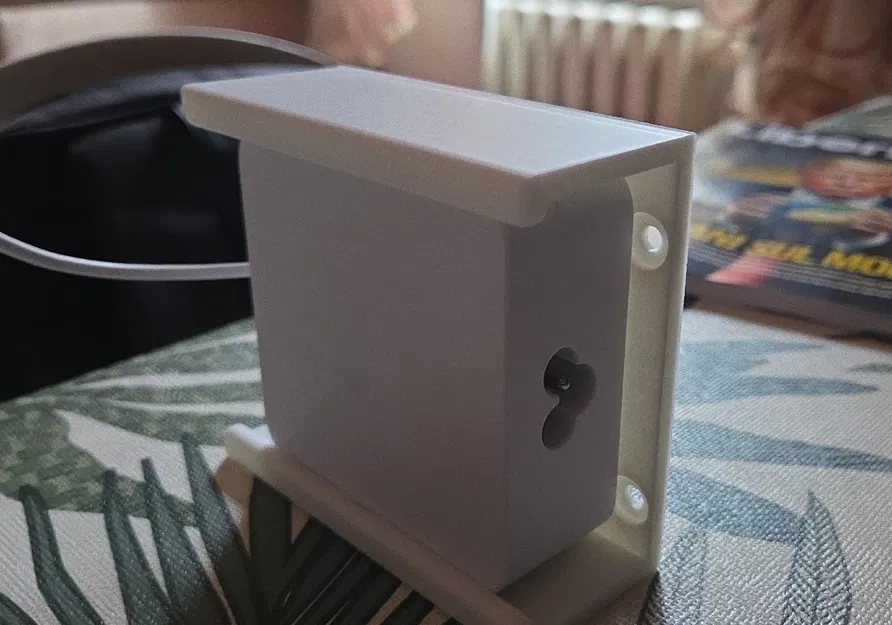 Giá đỡ treo tường cho bộ nguồn Ubiquiti UniFi Switch Lite 8 PoE - Image 2