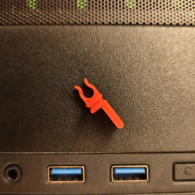 Nắp che cổng USB dọc kèm kẹp giữ dây sạc (Vertical USB Cover with Charging Cable Holder)