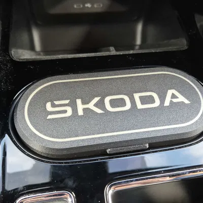 Thùng rác cho hộc để ly Skoda Enyaq