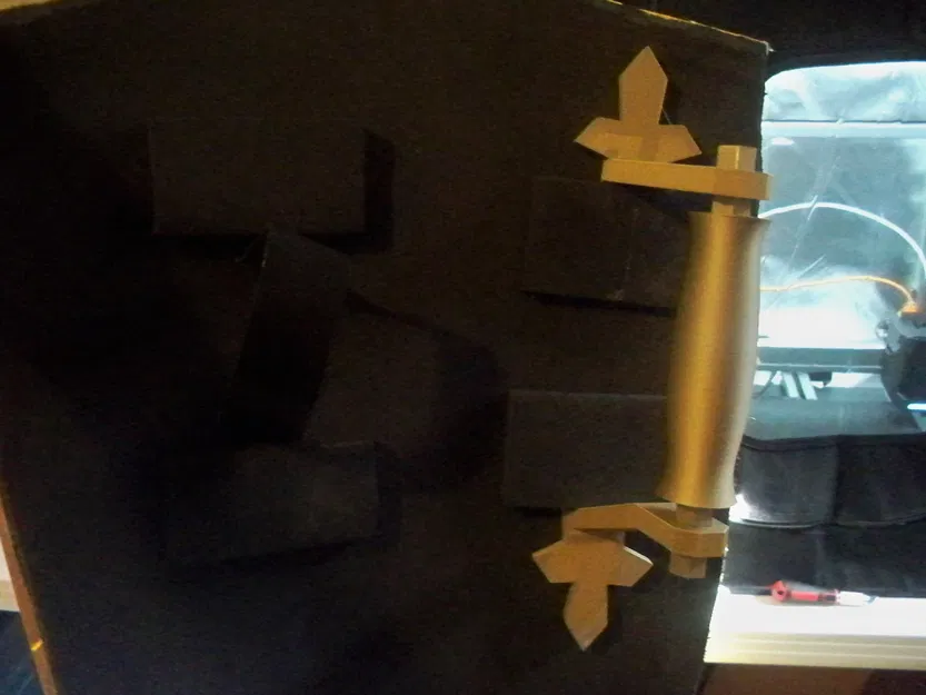 Khiên Hoàng Gia (Royal Shield) - The Legend of Zelda: BOTW - Image 2