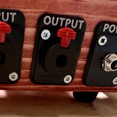 Tấm plate Neutrik có lỗ cho cổng nguồn hoặc audio TRS connector