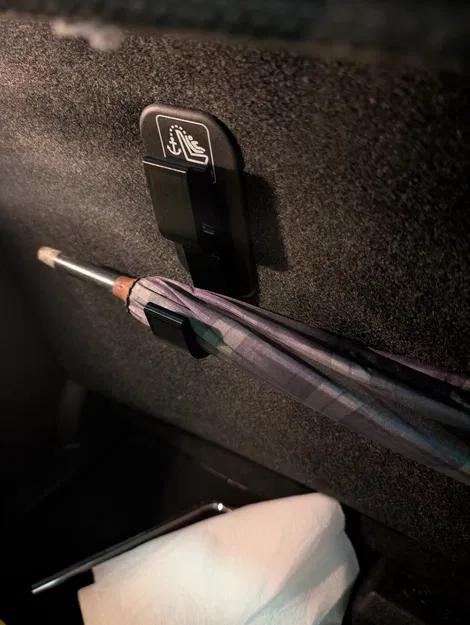 Móc Isofix Suzuki Swift treo túi đi chợ kèm giá đỡ ô - Image 2