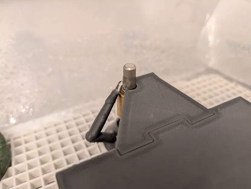 Inland Coolant Pump – Bệ nâng (Table Riser) cho Kristall 2000S - Image 4