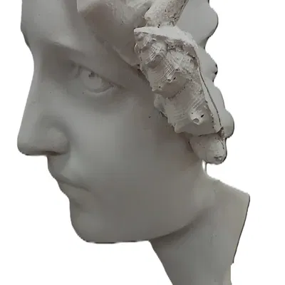 Sea Goddess (Nữ Thần Biển)