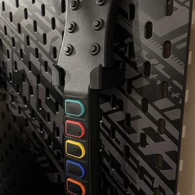 Giá treo tường Skadis cho Guitar Hero (Wii Les Paul)