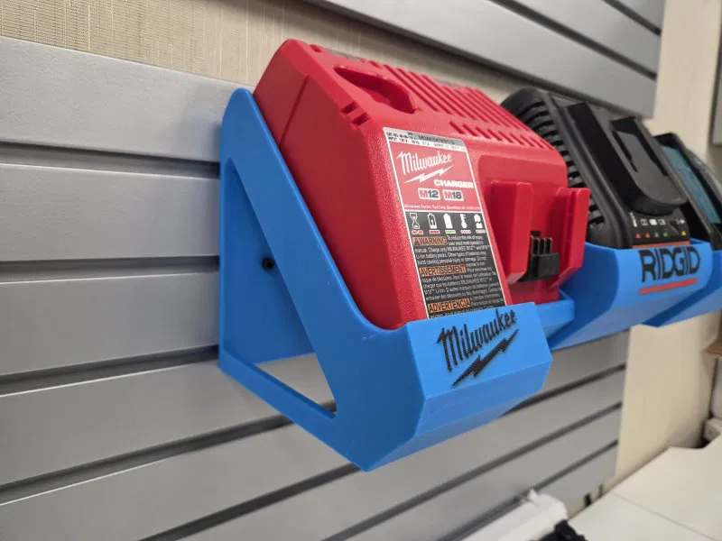 Đế/Gá sạc pin Milwaukee 48-59-1812 (Battery Charger Stand/Mount) - Image 2