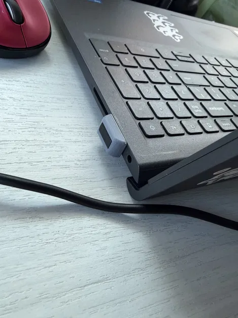 Các bản remix ốp bảo vệ dongle - Image 2