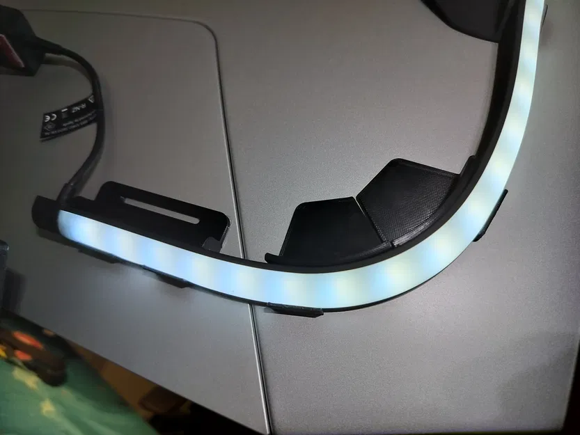 Ngàm gắn lightstrip Philips Hue cho TV & PC có móc - Image 1