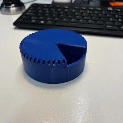 Hộp chia thuốc 7 ngày (7-Day Pill Organizer Box)