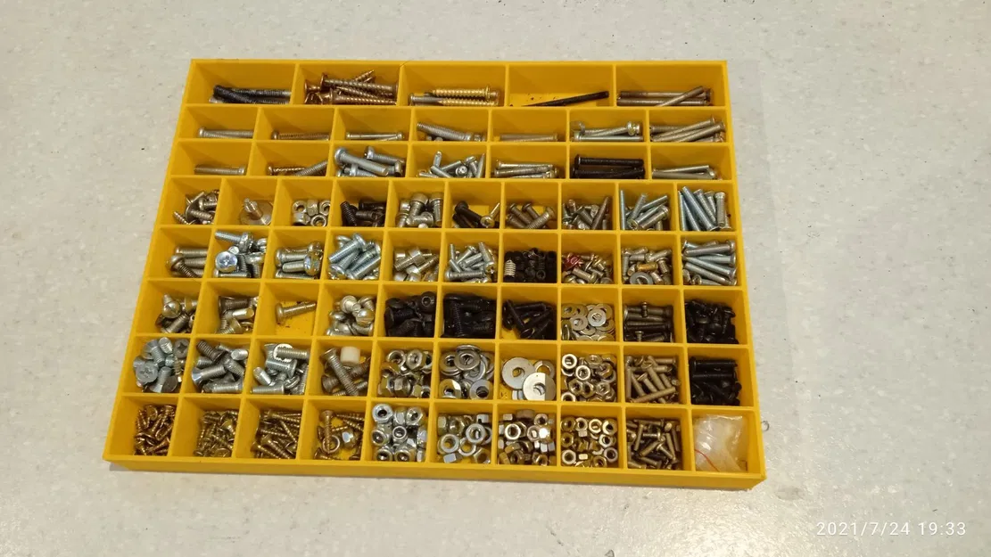 Kazeta na šrouby (Hộp đựng ốc vít) - Image 1