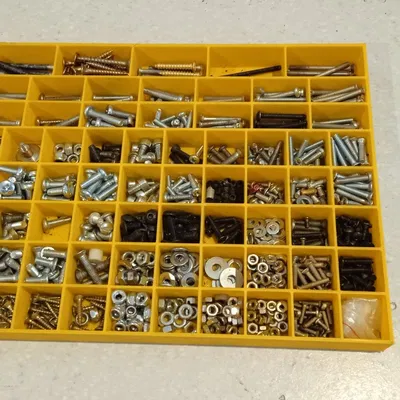 Kazeta na šrouby (Hộp đựng ốc vít)