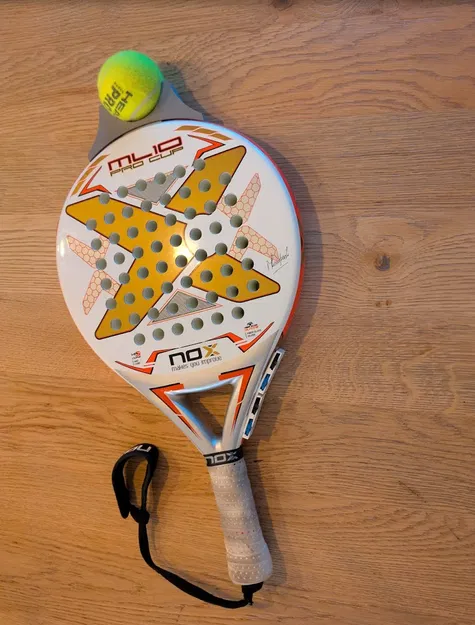 Giá giữ bóng gắn đầu vợt Padel (Padel racket ball holder) - Image 4