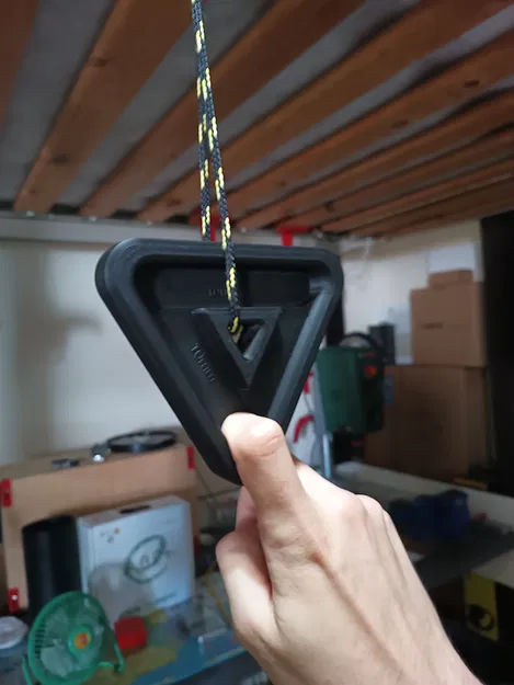 Triangle Hangboard/Fingerboard V2 - Bảng treo ngón tay tam giác - Image 2