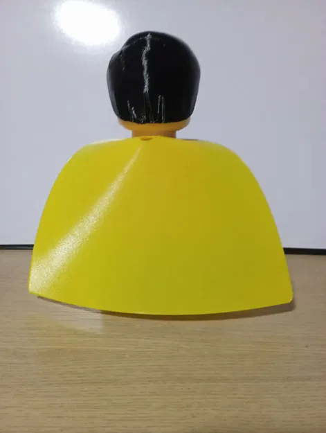 Robin Giant Minifig - Image 3