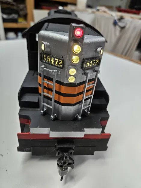 Đầu máy Southern Pacific EMD SD9 G Scale tỉ lệ 1:29 - Image 2