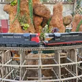Đầu máy Southern Pacific EMD SD9 G Scale tỉ lệ 1:29 - Thumbnail 3