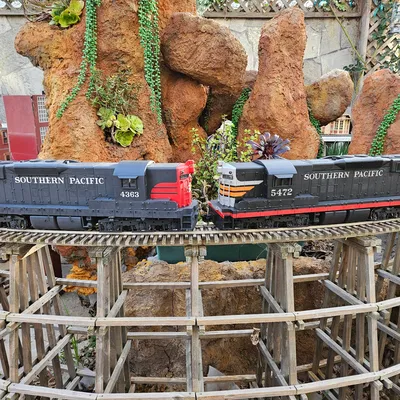 Đầu máy Southern Pacific EMD SD9 G Scale tỉ lệ 1:29