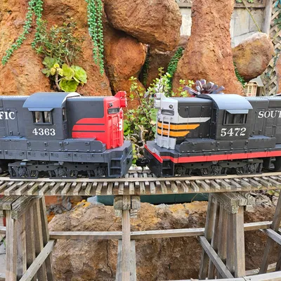 Đầu máy Southern Pacific EMD SD9 G Scale tỉ lệ 1:29