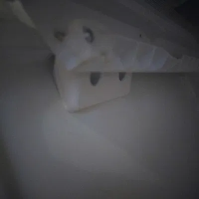 Bracket đỡ khay ngăn crisper Frigidaire (Frigidaire Crisper Drawer Shelf Holder Bracket)