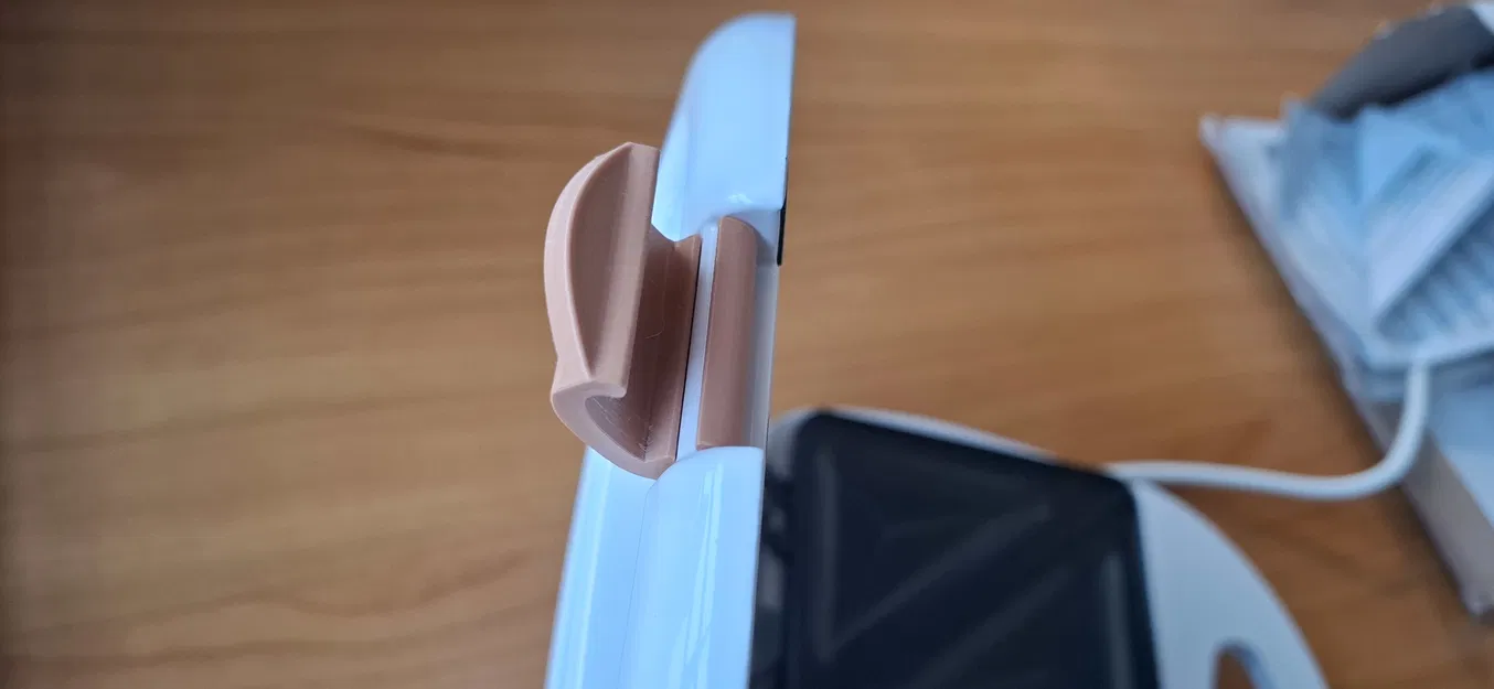 Kẹp khóa máy nướng Clatronic (Clatronic toaster clip) - Image 1