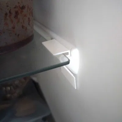 Pát đỡ kệ tủ lạnh Frigidaire thay thế (dáng số 5 “Fiiiiiive”)