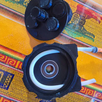 Bơm nhiên liệu nitro quay tay (Hand crank nitro fuel pump)