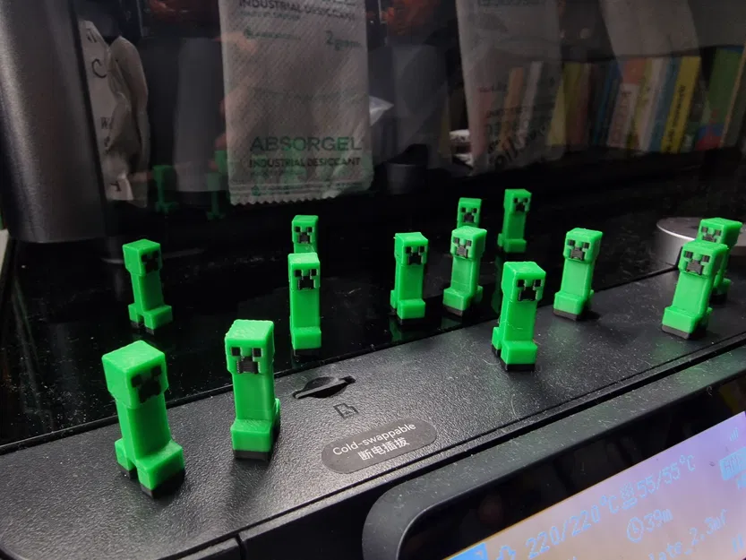 Mini Creeper (tượng mini 20 mm) - Image 1