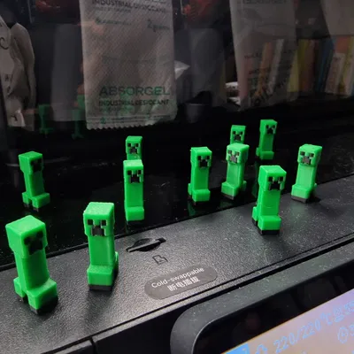 Mini Creeper (tượng mini 20 mm)