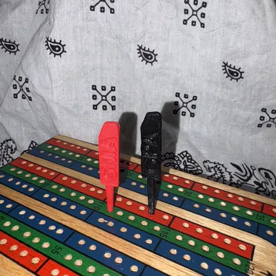 Chốt cribbage khắc tên Bà và Ông