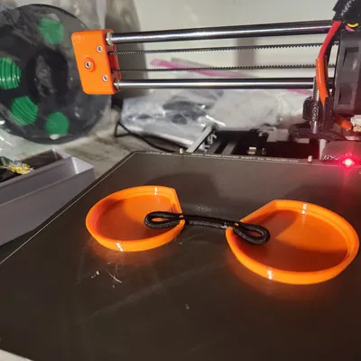 Nắp ống kính Valve Index nối bằng dây buộc tóc