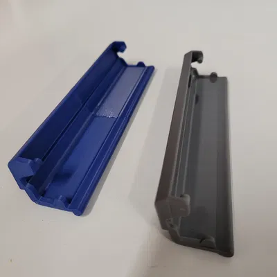 Buckle thay thế cho hộp IrisUSA 12.9 QT (IrisUSA 12.9 QT Storage Replacement Buckle)