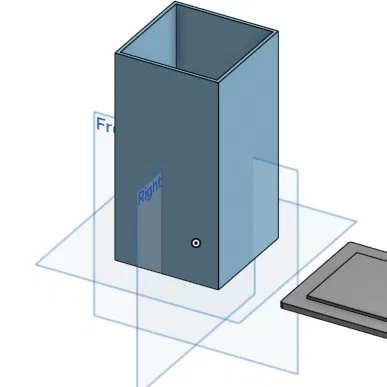 Thùng rác (trash can) có nắp