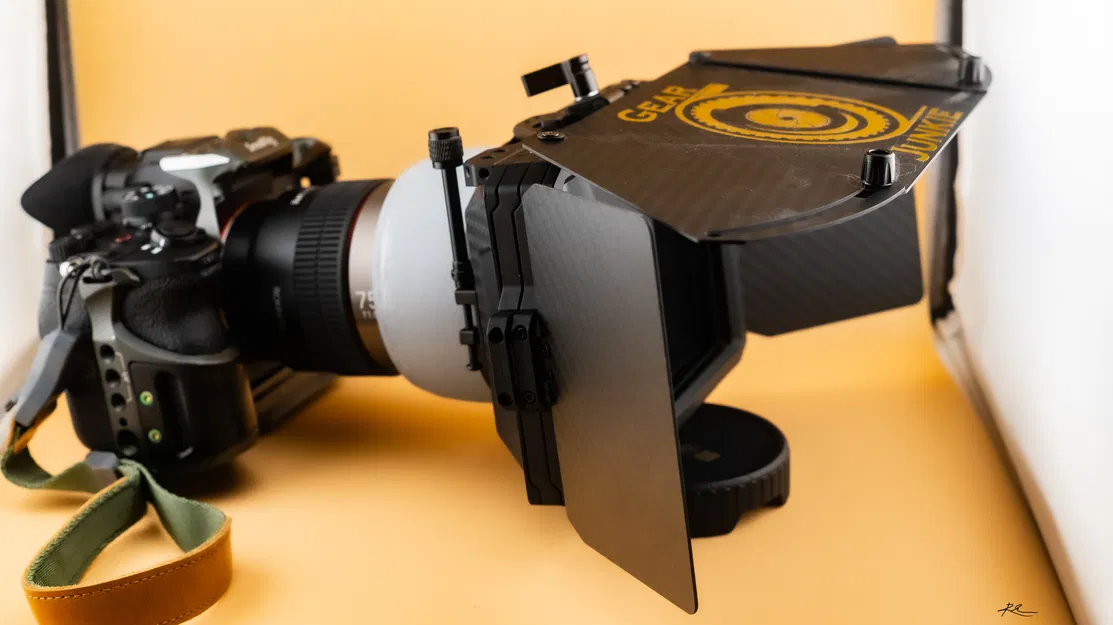 Hood lens Rokinon/Samyang CineAF đảo chiều, tương thích matte box (ARRI) - Image 4