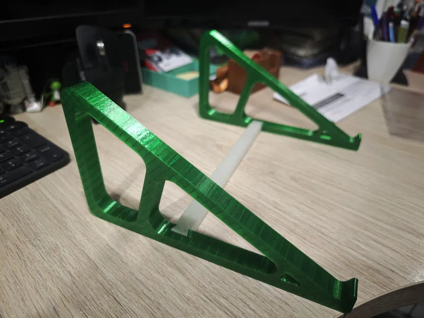 Stand ordenador portatil (Giá đỡ laptop) - Image 1