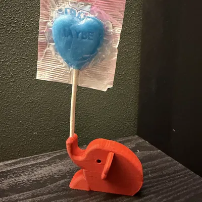 Voi Giữ Kẹo Mút Ngày Valentine