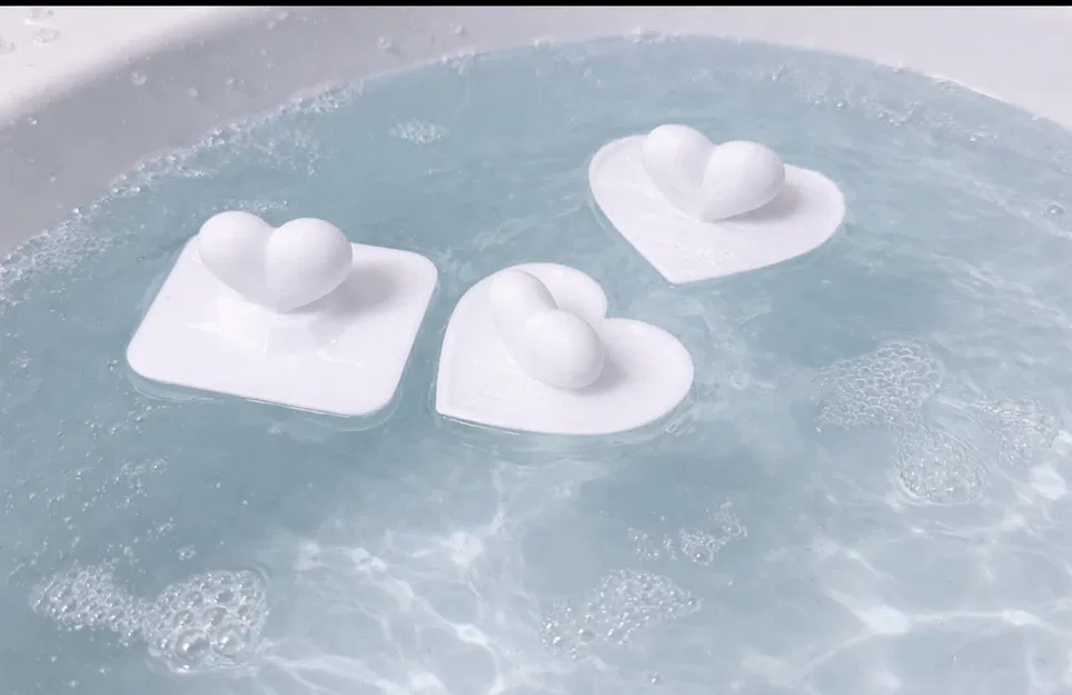 Đồ chơi bồn tắm trái tim nổi (Floating hearts bath toy) - Image 1