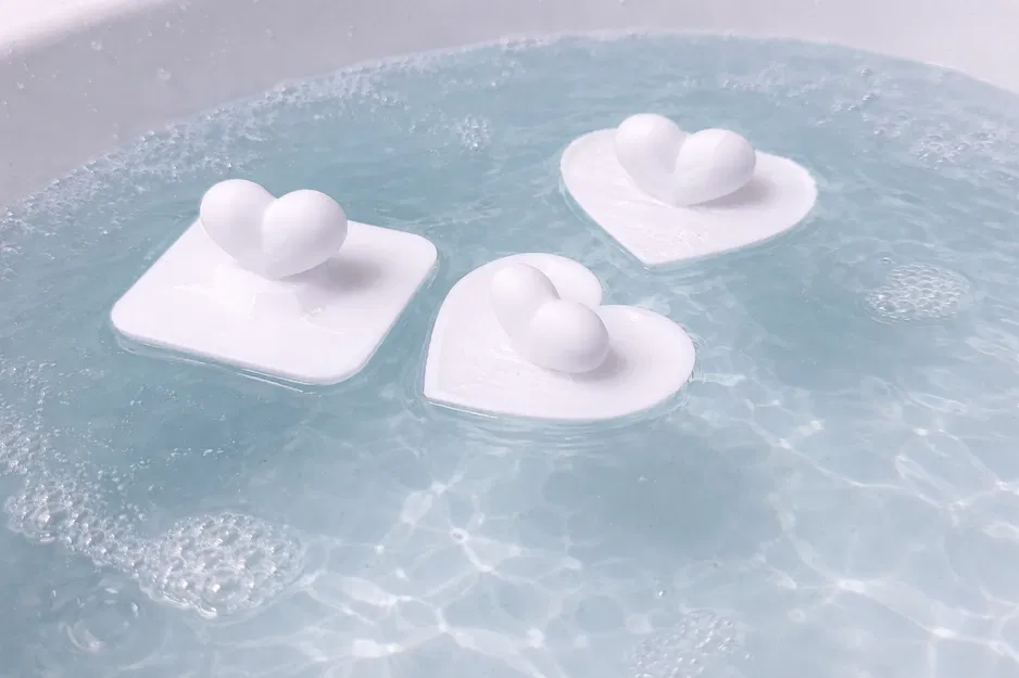 Đồ chơi bồn tắm trái tim nổi (Floating hearts bath toy) - Image 2