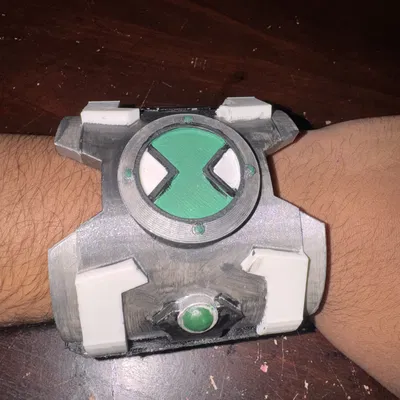 Ben 10 Classic Omnitrix (Omnitrix Cổ Điển)