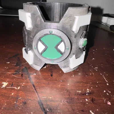 Ben 10 Classic Omnitrix (Omnitrix Cổ Điển)