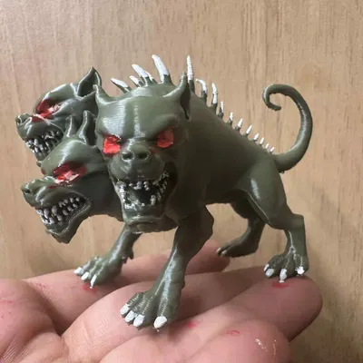 Cerberus – Chó Canh Cổng Địa Ngục Ba Đầu (Fluffy)