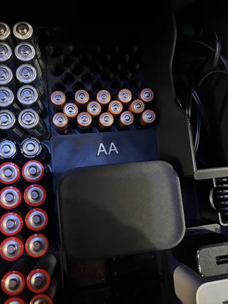 Khay Gridfinity đựng bộ sạc pin (Battery Charger Gridfinity Bin) - Image 2