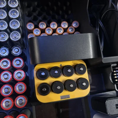 Khay Gridfinity đựng bộ sạc pin (Battery Charger Gridfinity Bin)
